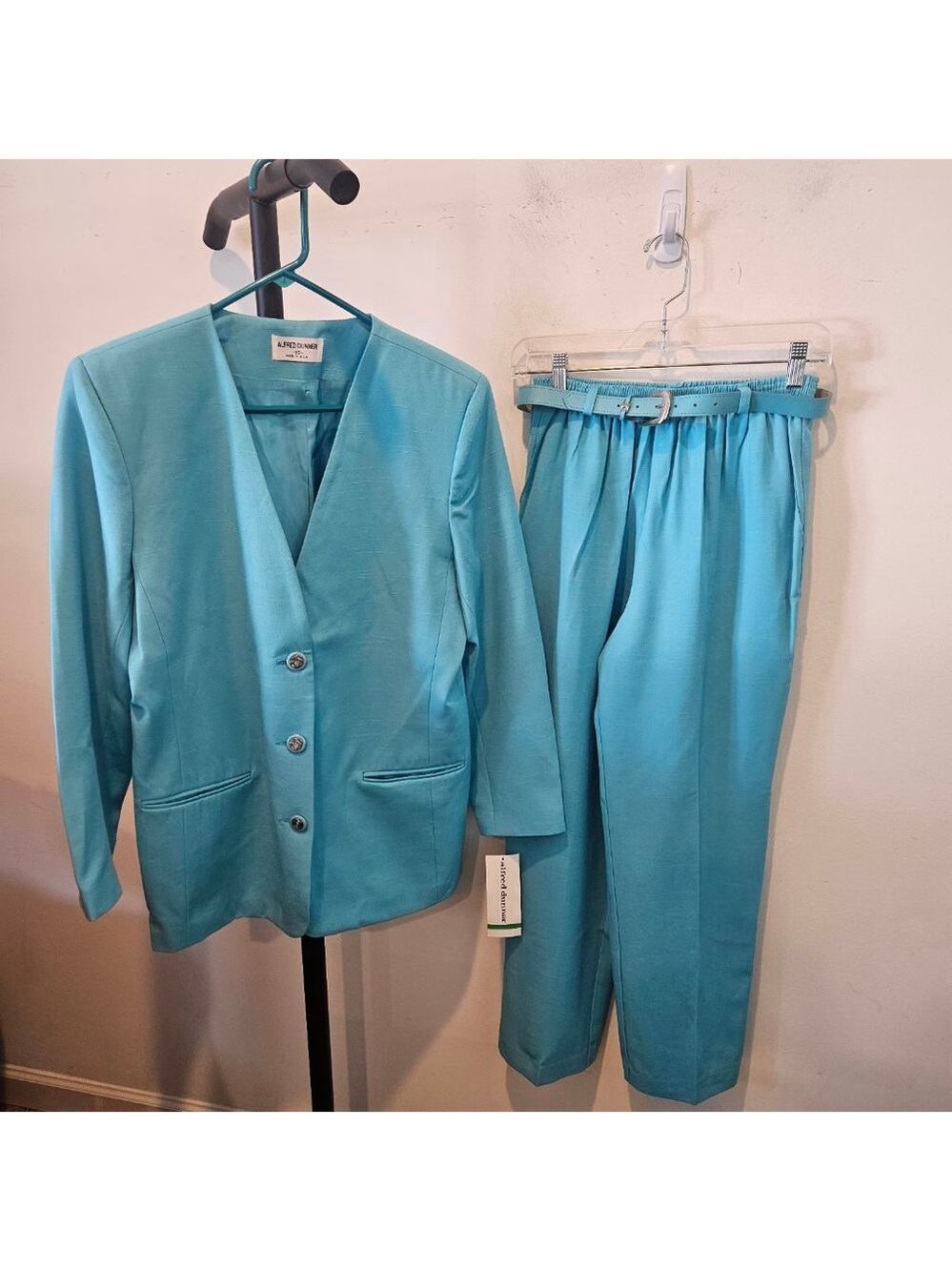 Women's Alfred Dunner NWT Aqua Pantsuit Size 10
